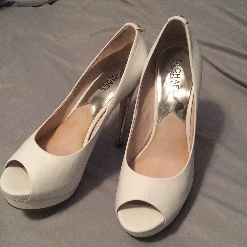 Michael Kors White heels